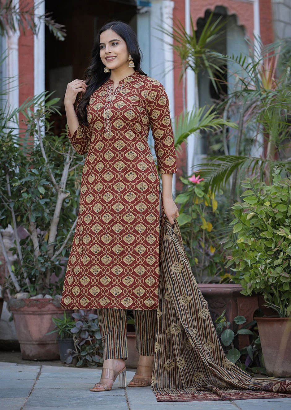 Maroon_Printed_Cotton_Kurta_Pant_Set_With_Dupatta_pack_of_3_-_Kaajh_-_tag4_-1723789