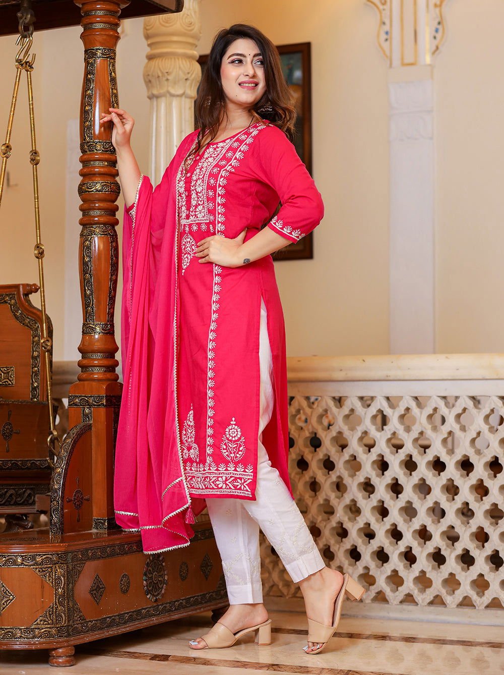 Pink_Hand_Embroidered_Lucknow_Chikankari_Kurta_Set_With_Dupatta_set_of_3_-_Kaajh_-_tag4_-1726286