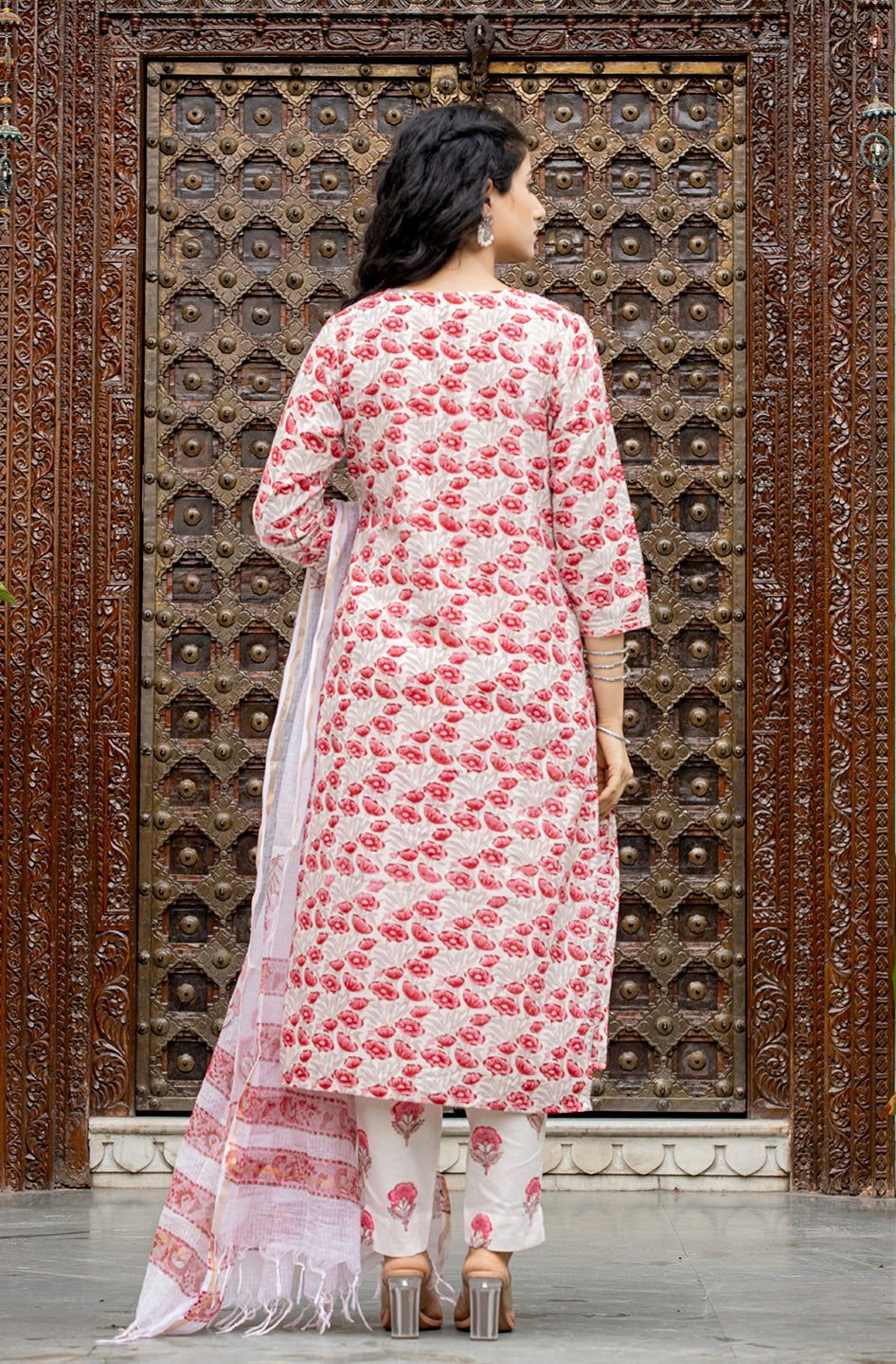Pink_Handblock_Print_Cotton_Kurta_Pant_Set_With_Dupatta_pack_of_3_-_Kaajh_-_tag4_-1726299