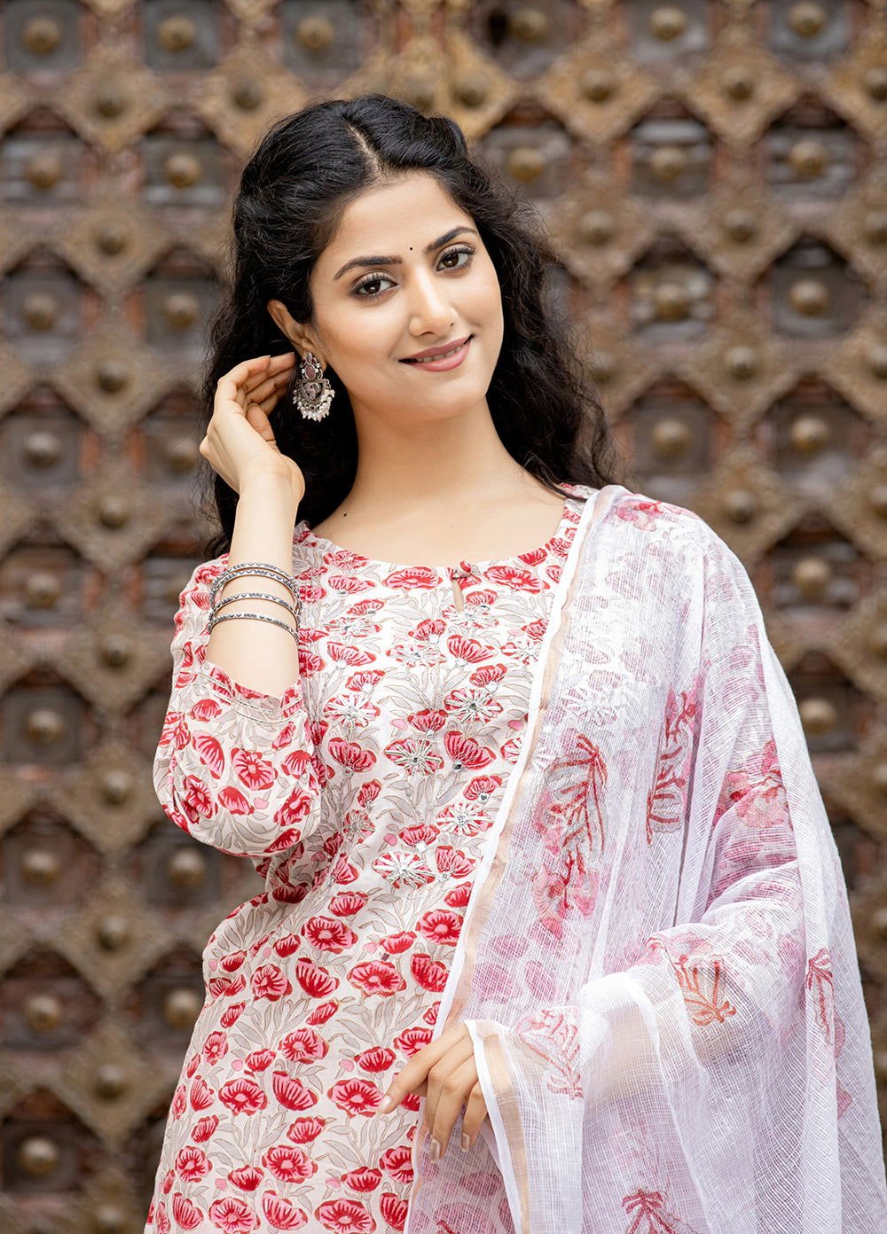 Pink_Handblock_Print_Cotton_Kurta_Pant_Set_With_Dupatta_pack_of_3_-_Kaajh_-_tag4_-1726307