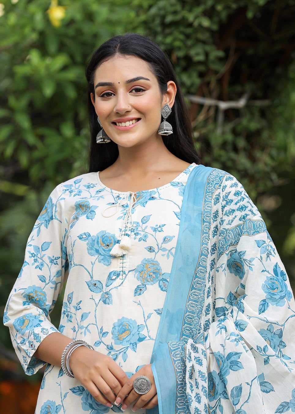 Sky_Blue_Floral_Print_Cotton_Kurta_Pant_Set_With_Dupatta_Set_of_3_-_Kaajh_-_tag4_-1728569