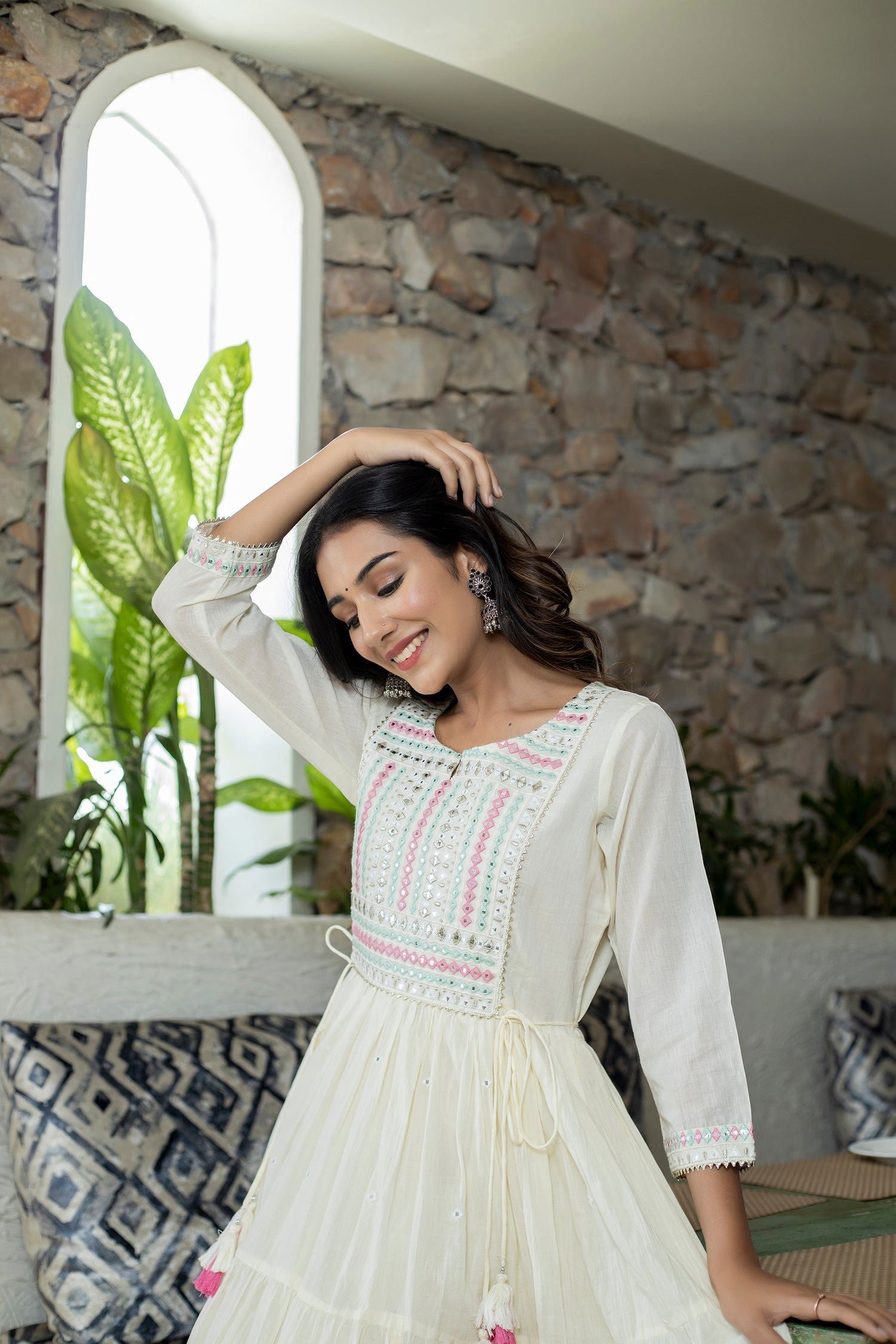 White_Mirror_Embellishment_Ethnic_Gown_set_of_1_-_Kaajh_-_tag4_-1730705