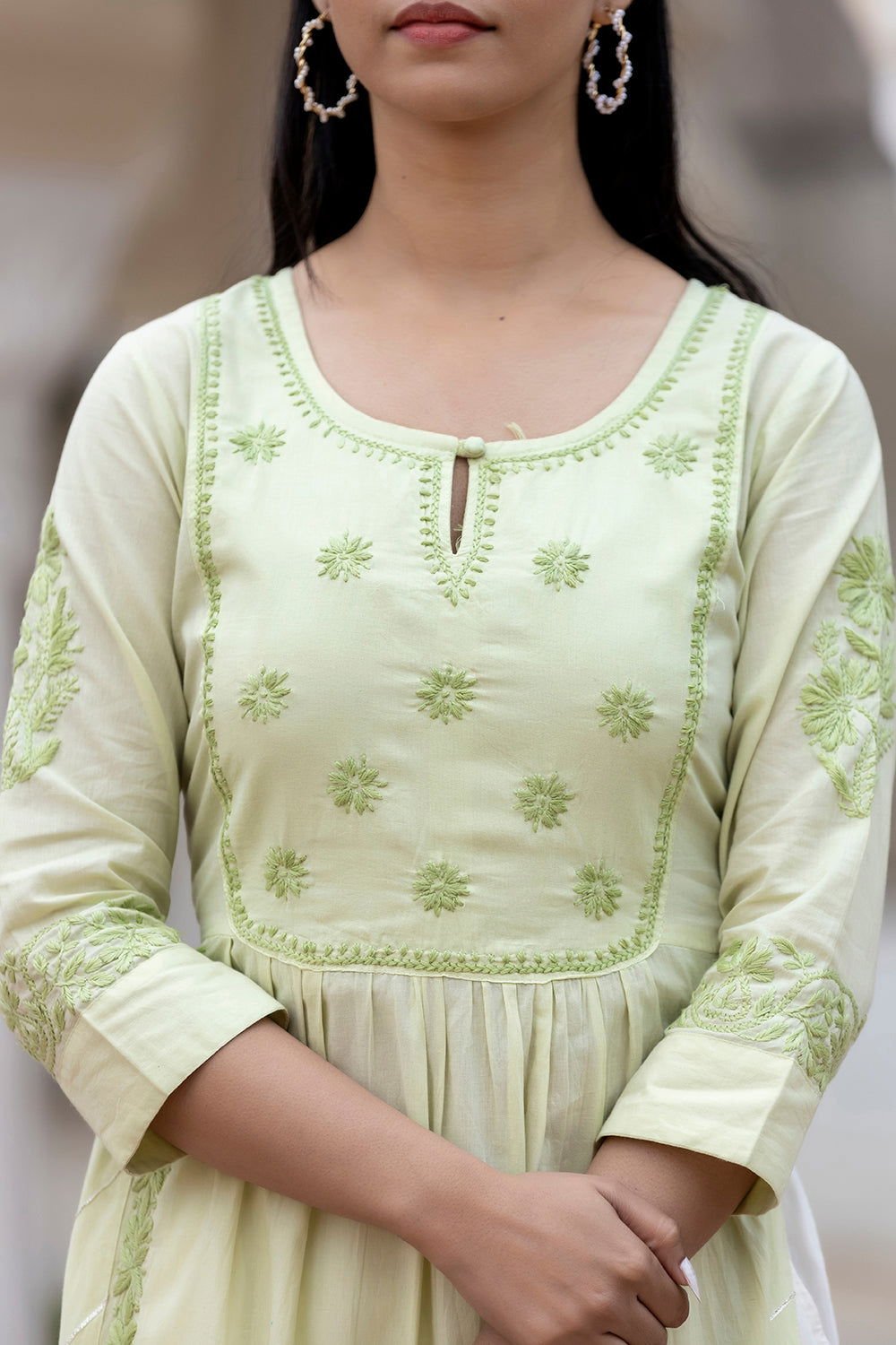 Women_s_Pista_Green_Side_Slit_Lucknow_Chikankari_Kurta_Pant_Set_With_Dupatta_-_Kaajh_-_tag4_-1731490